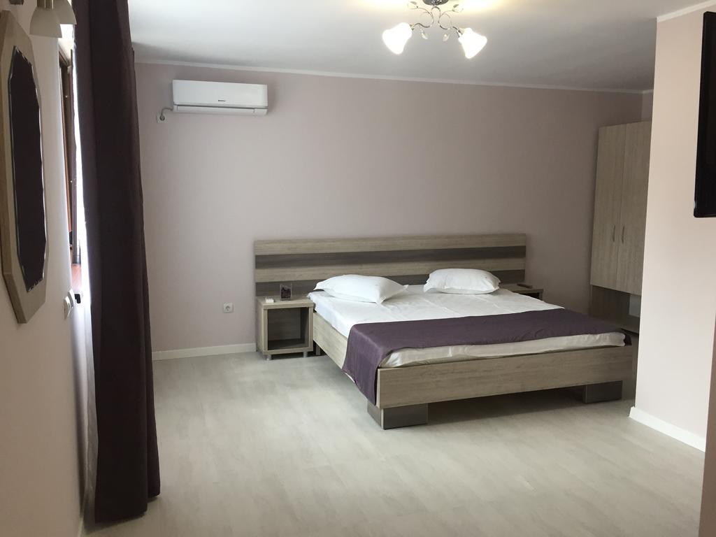 Casa Meyra Hotel Jupiter Bagian luar foto